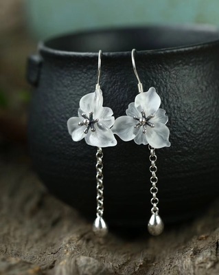 天然白水晶小花耳坠 耳畔间的花语 纯银镶嵌 仙气十足 尺寸约15mm