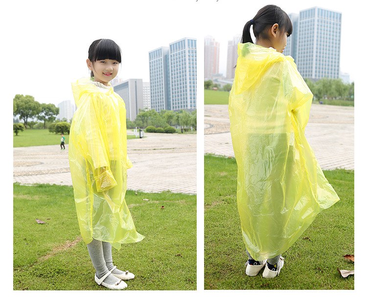 儿童一次性雨衣无异味全新料儿童雨衣雨披户外活动雨衣厂家直销