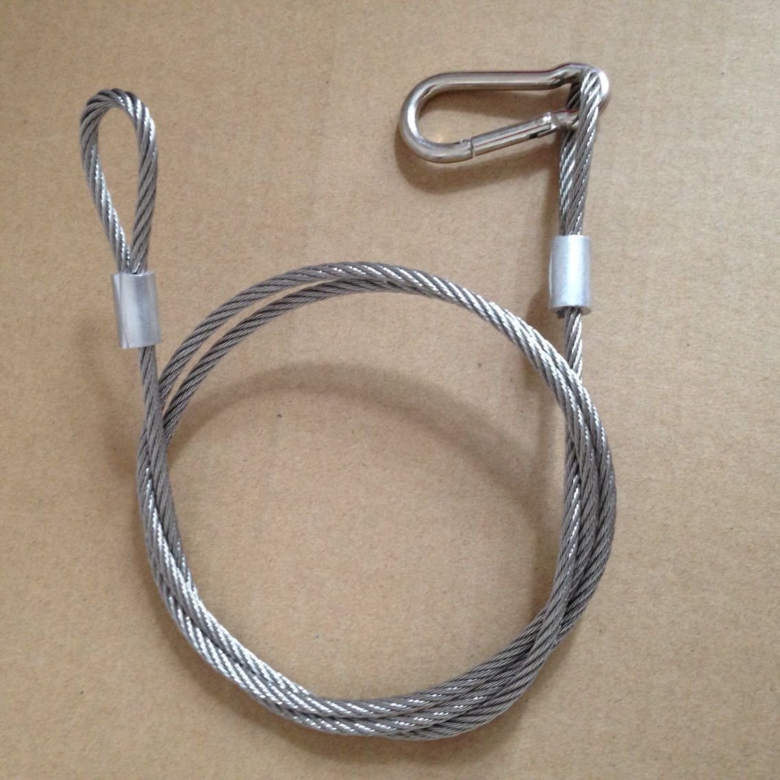 供应ufo灯具钢丝吊绳,工矿灯钢丝吊线,线条灯吊绳 不锈钢钢丝绳