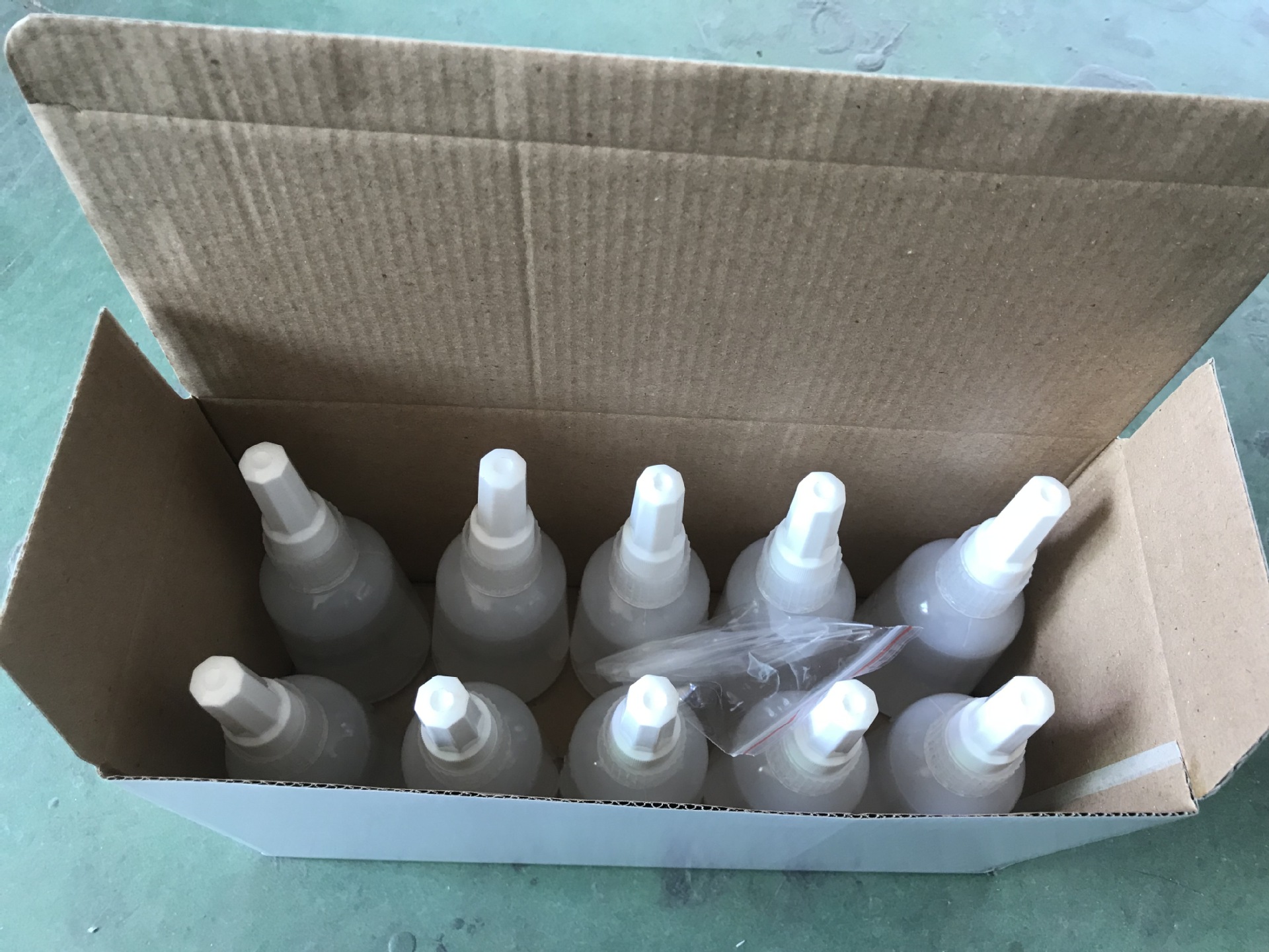 厂家直销浴室柜橱柜用碳纤维专用胶水150ml装高强度 环速3433胶水