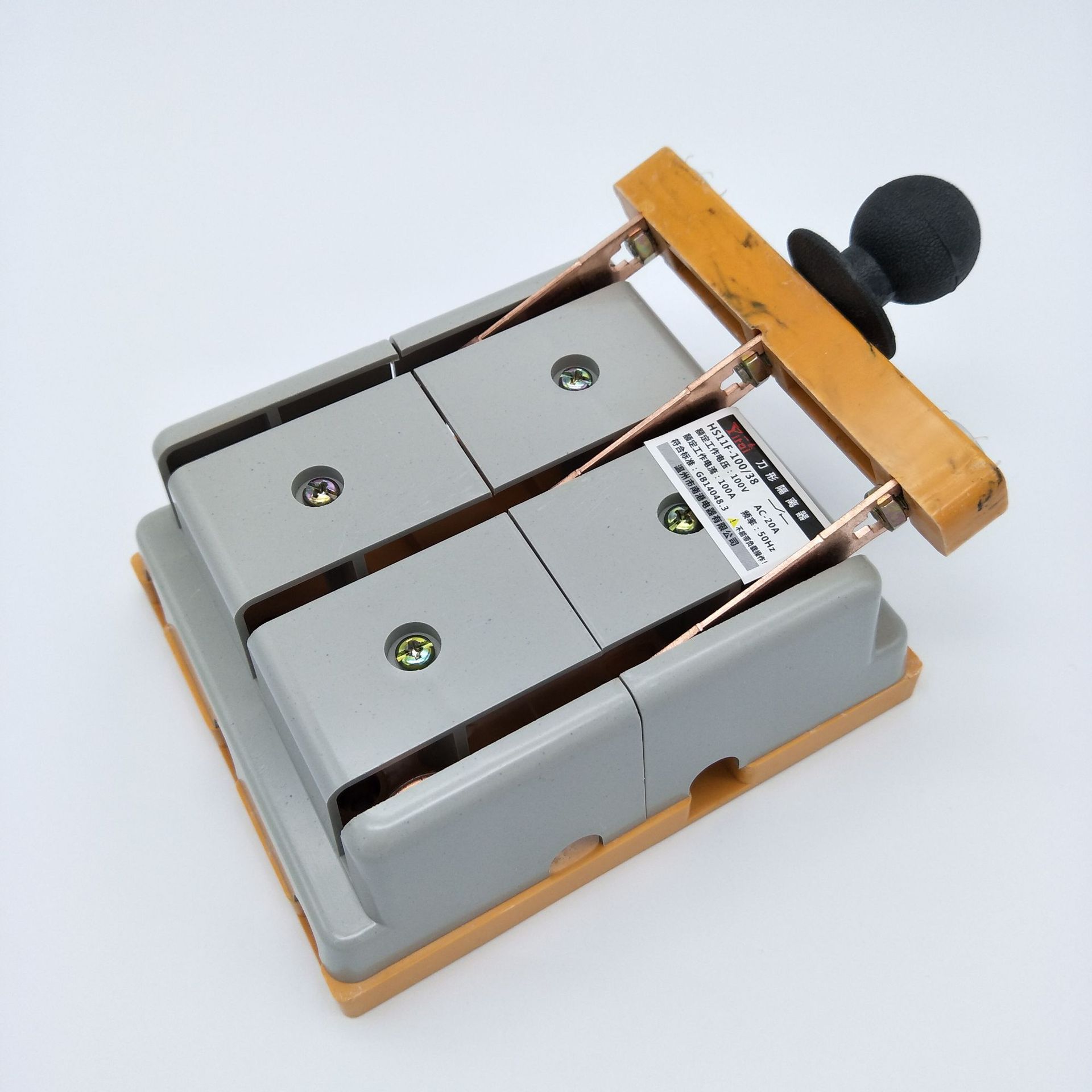 厂家批发 hs11f双投带盖防误刀开关 刀形隔离开关 熔断器闸刀开关