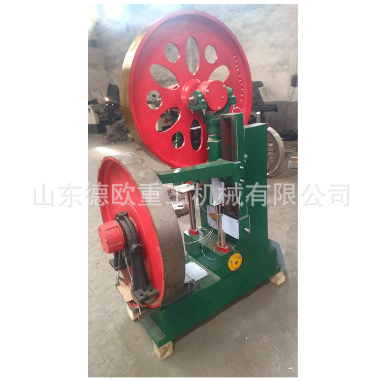 山东 自动跑车数控木工带锯 大型原木锯片机圆木分片电锯定金发货