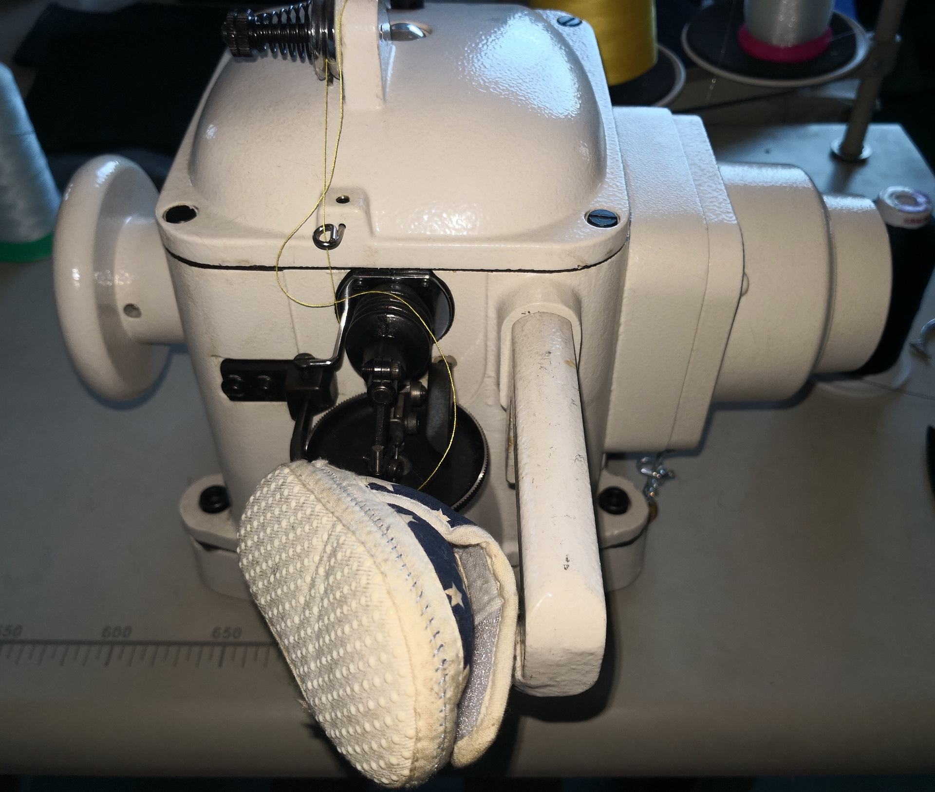 高速裘皮机 公仔布娃娃封口机 毛皮拼缝机 旅游拖鞋拉帮机 直销