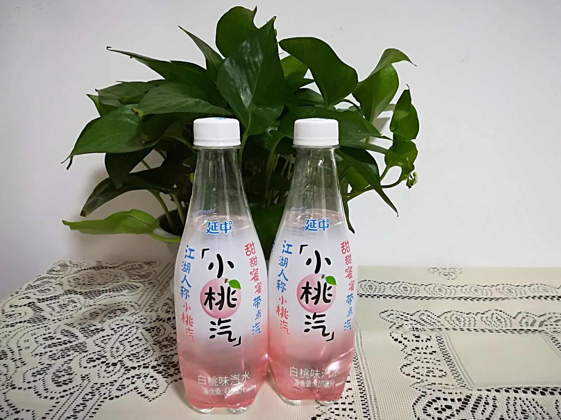 延中盐汽水 小桃汽白桃味 盐汽水410ml *12瓶2020年新货