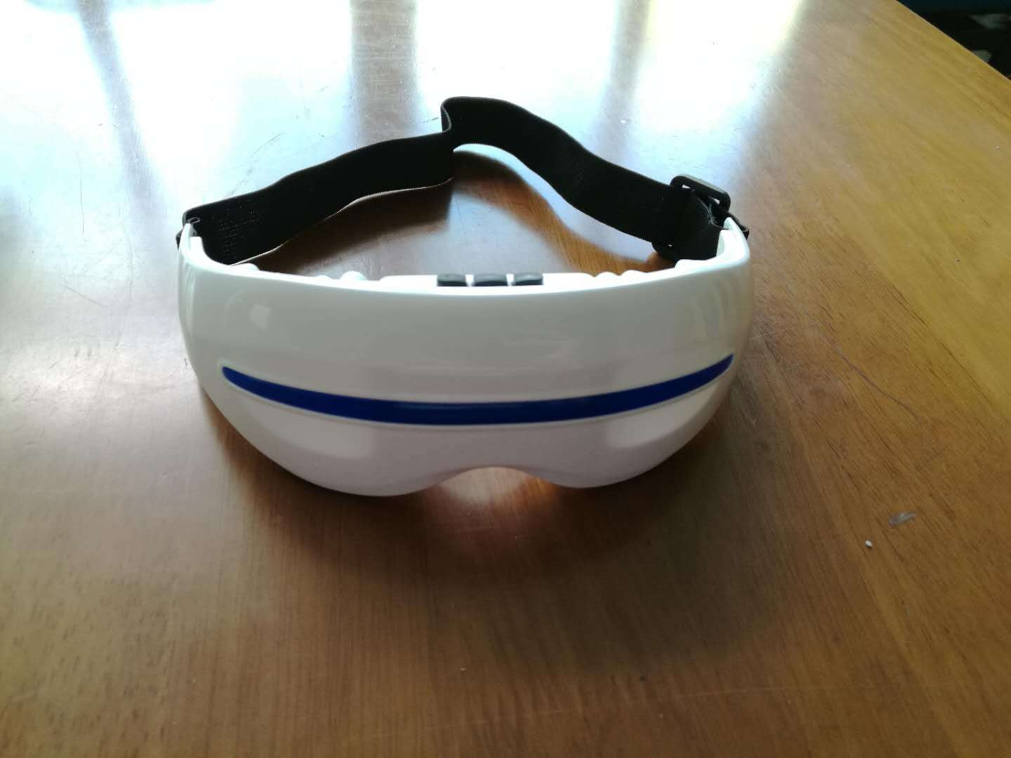 眼部保健按摩仪预防近视护眼仪振动护眼仪按摩护眼仪头戴式护眼仪