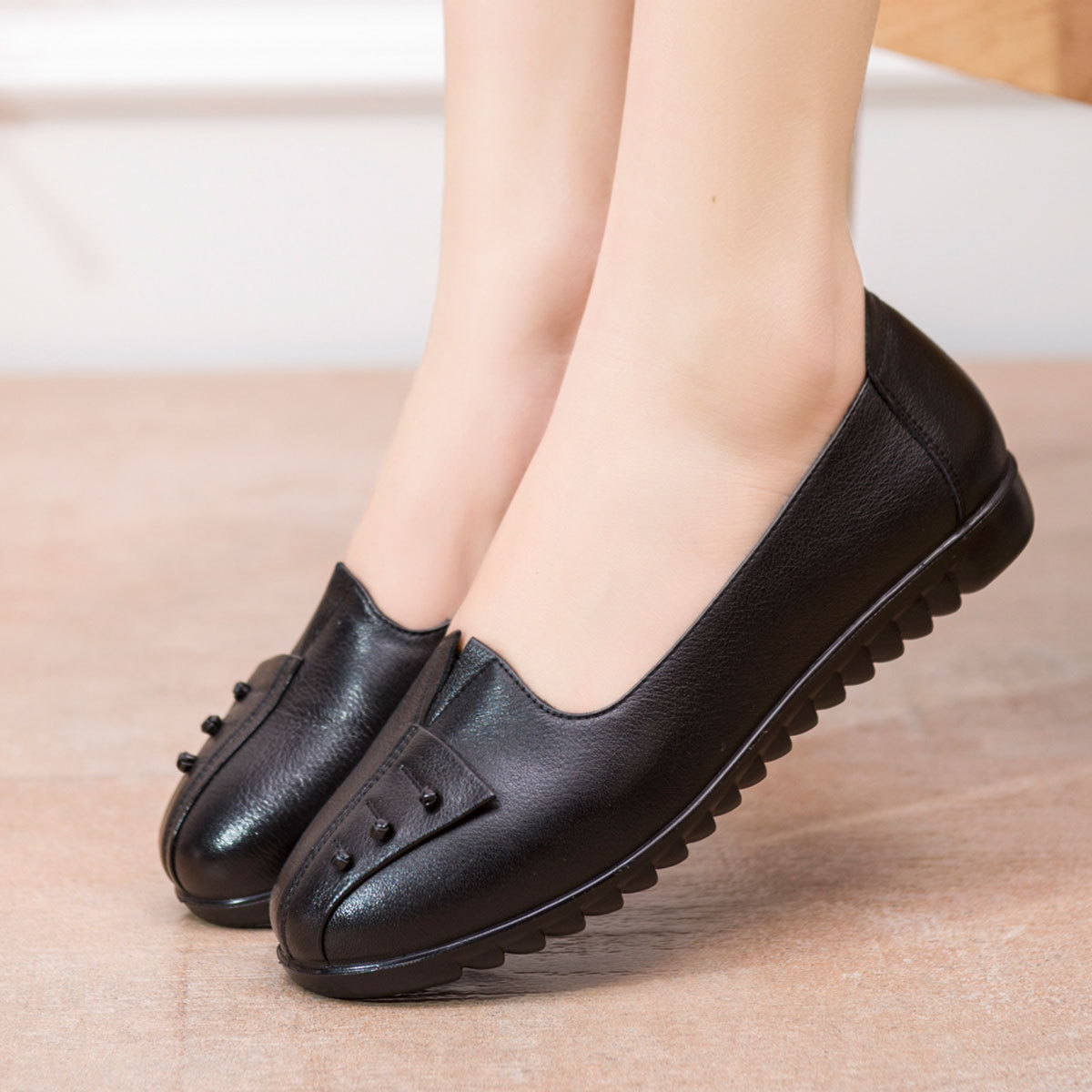 乐雅琦 春季款真皮女鞋休闲单鞋中老年妈妈鞋皮鞋女平底鞋