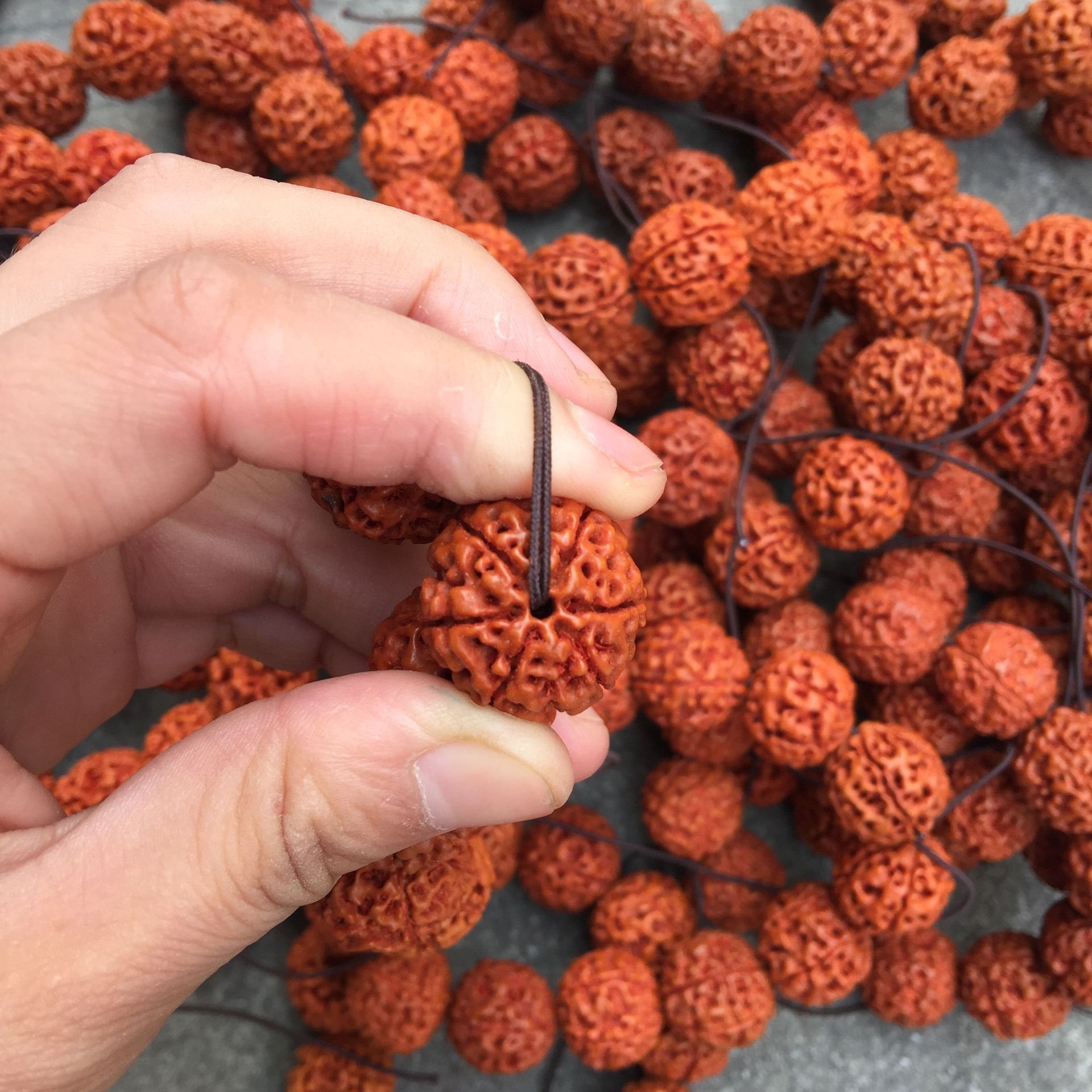 六瓣金刚手佛珠手串落地红6瓣金刚手串 景区地摊热销