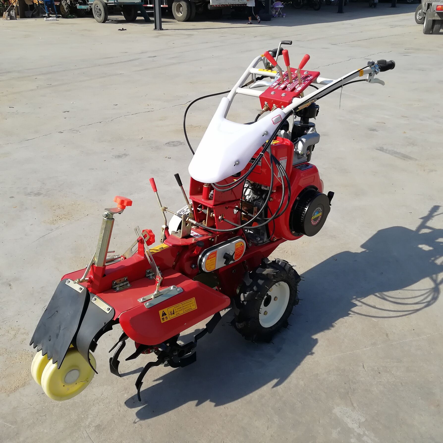 大棚开沟培土机