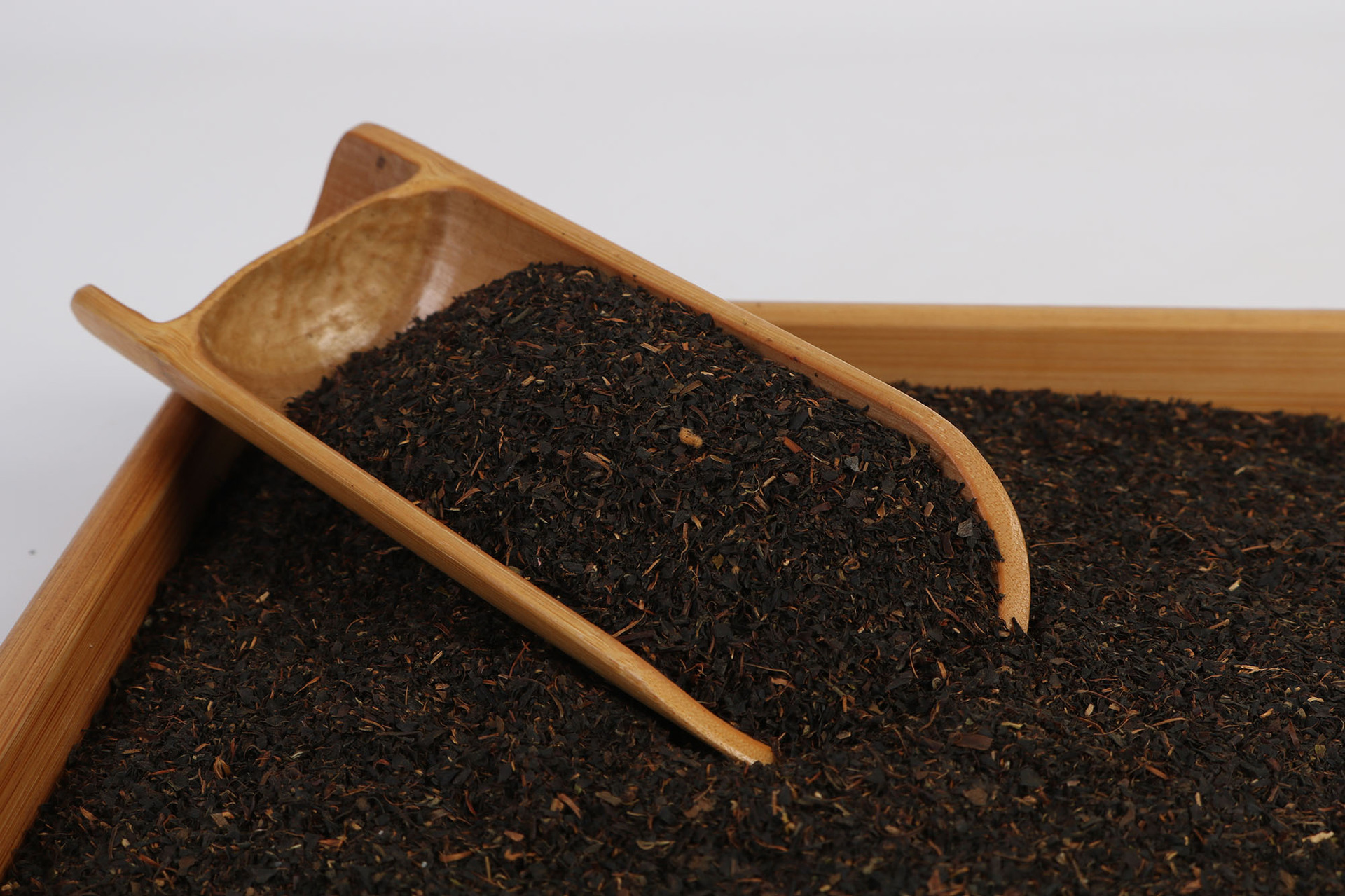 散装红茶碎合格片 热销奶茶原料红碎茶茶末 饮用茶提取用茶原料