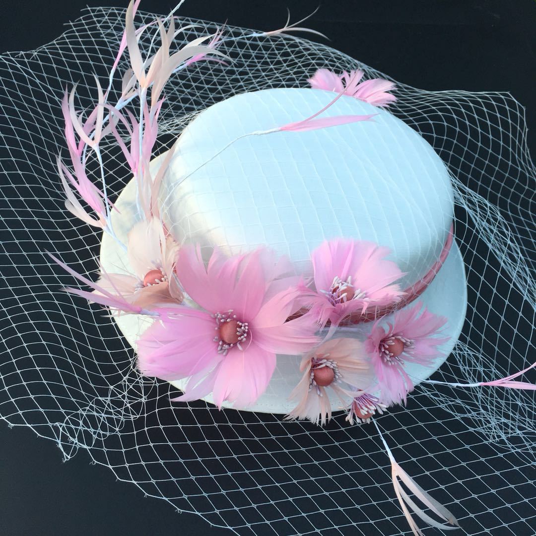 秋冬新款羽毛新娘礼帽影楼婚纱摄影宴会时装走秀帽子头饰配饰