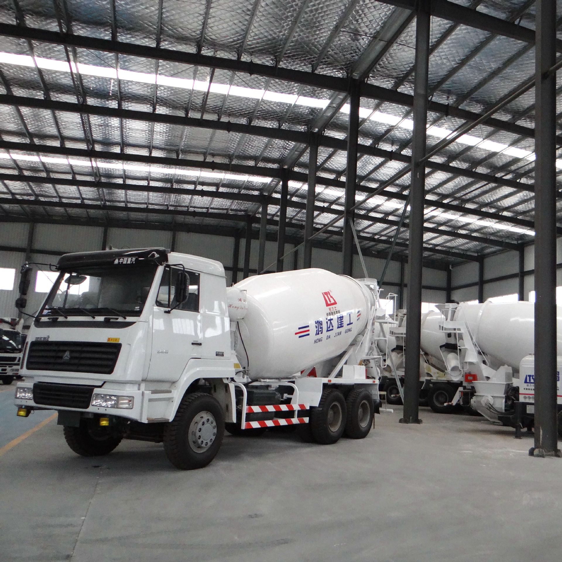 供应鸿达铁力士混凝土搅拌车8910121416方图