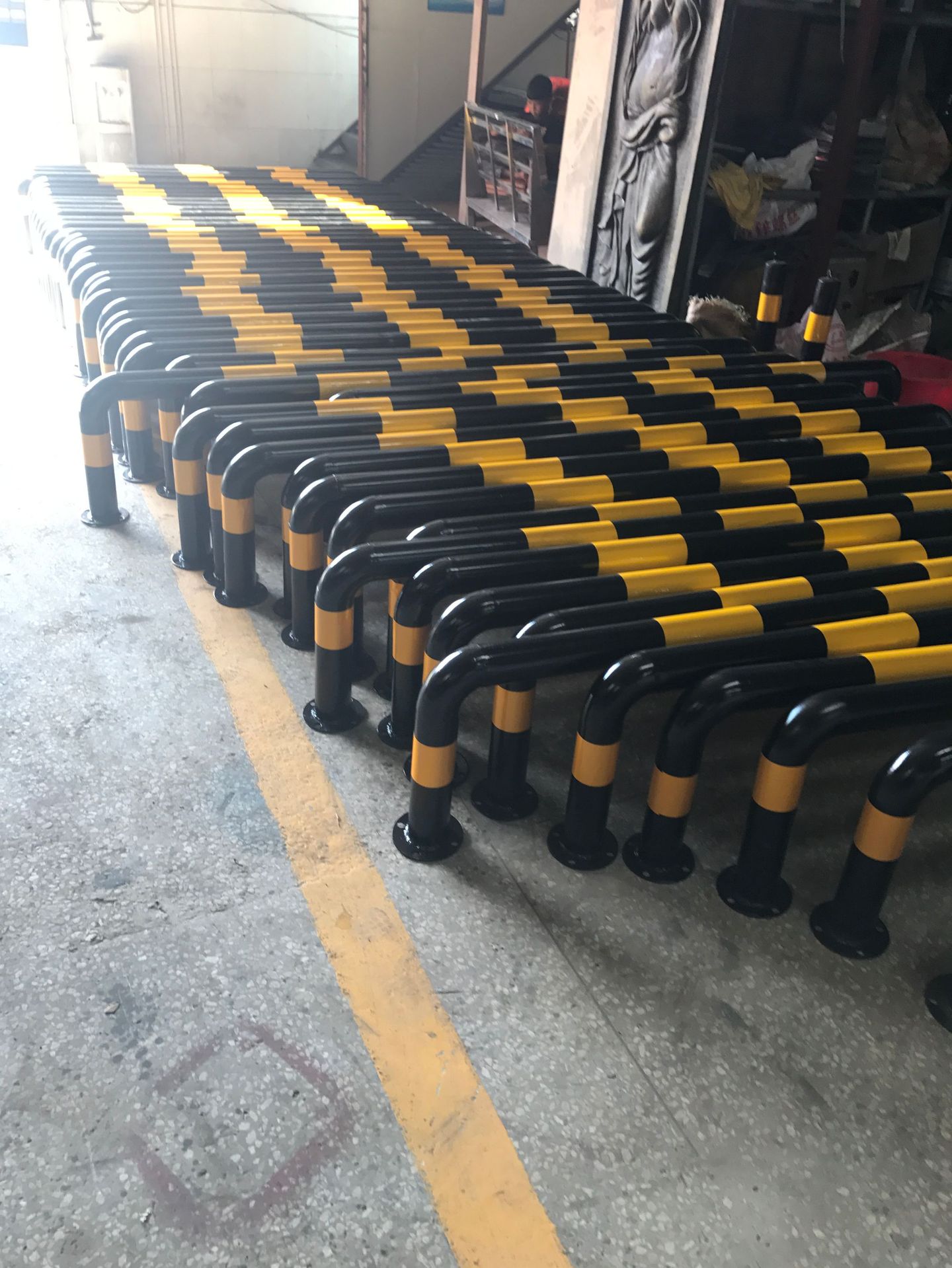 低价直销u型钢管挡车器 车轮定位器停车位挡车器汽车挡车杆可定制