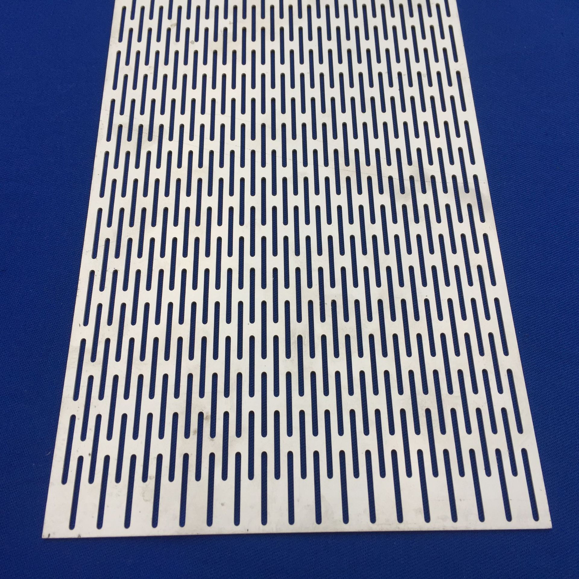厂家直供金属过滤网片 电子元件滤网 蚀刻加工不锈钢蚀刻网