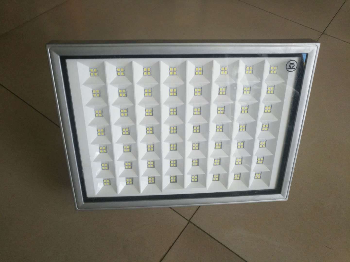 上海亚明亚牌zy338led灯具70w100w150w室外照明投光灯led泛光灯
