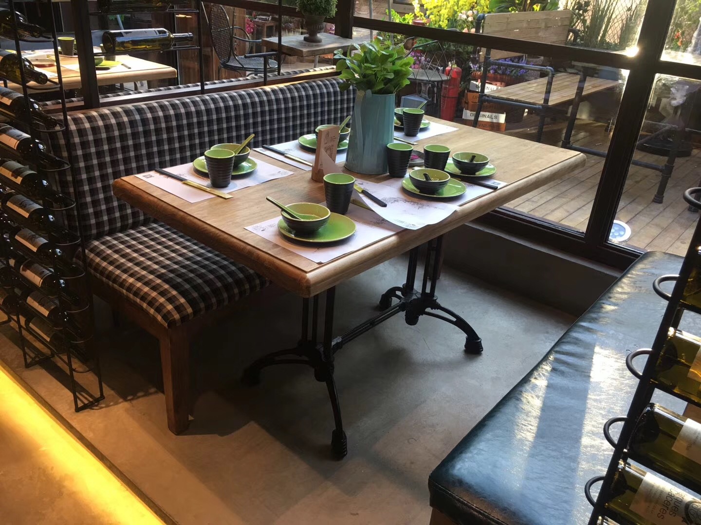 胡桃里主题音乐餐吧桌椅家具漫咖啡西餐厅椅子沙发卡座桌子定做