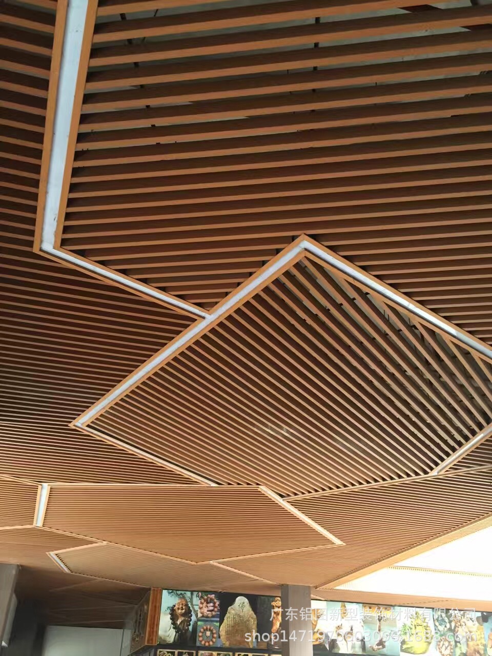 餐厅吊顶u槽铝方通 铝天花吊顶 装饰材料厂家直销 木纹铝方通