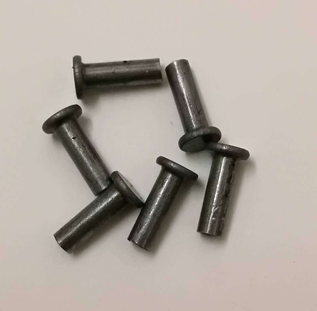 深圳厂家直销批发定制螺丝铆钉本色铁铆钉实心铁铆钉平头铁铆钉