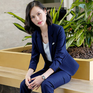 帅气女西装