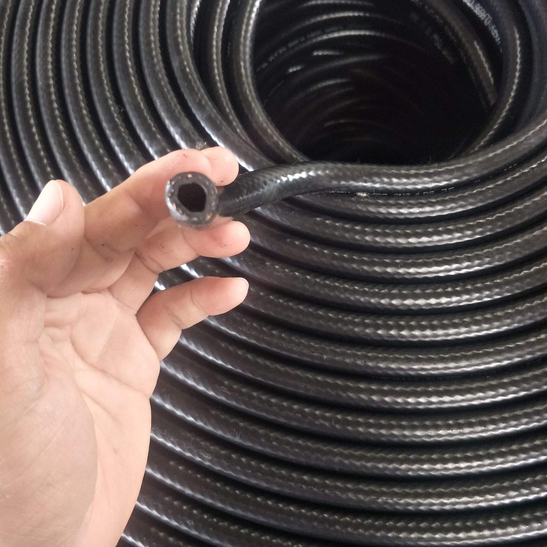 cng高压软管 压缩天然气胶管 批发定做汽车高压胶管ebdm黑色胶管