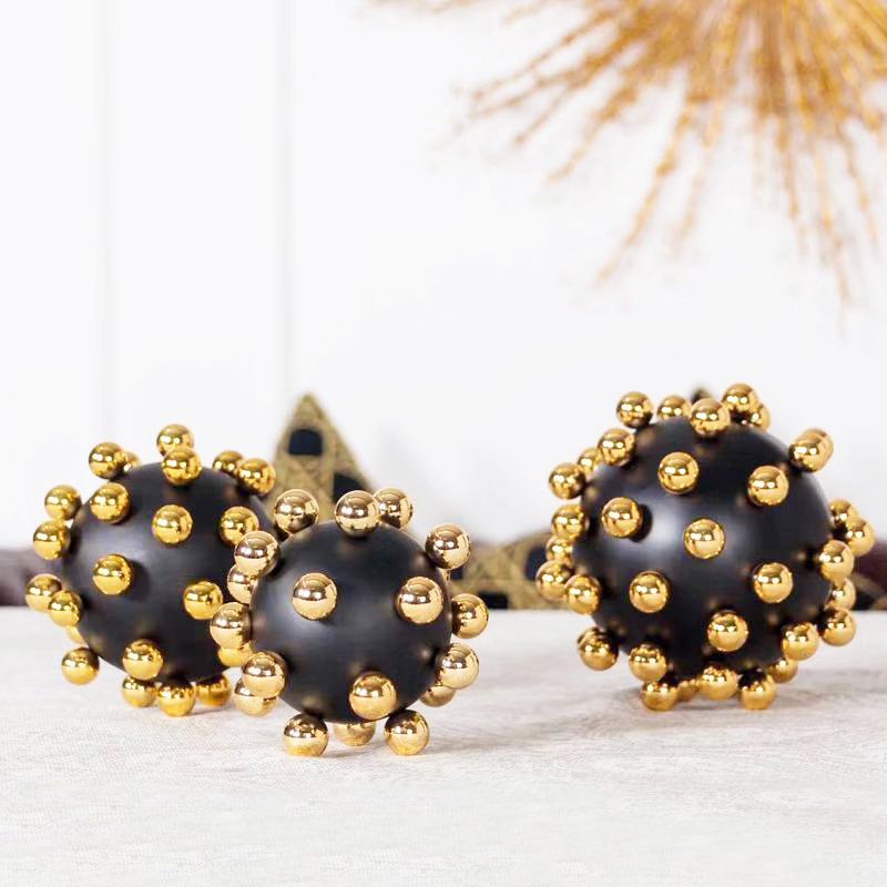 新古典欧式样板间客厅铁艺狼牙球摆件别墅会所后现代软装家居饰品