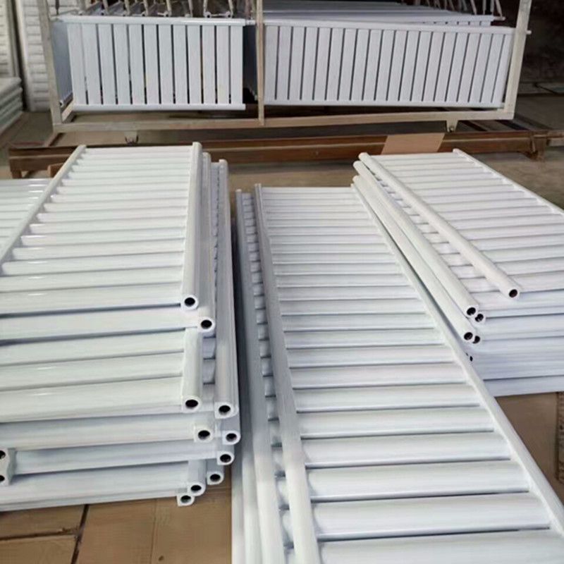 厂家批发供应碳钢暖气片散热器 现货供应家用供暖散热片 加工定制