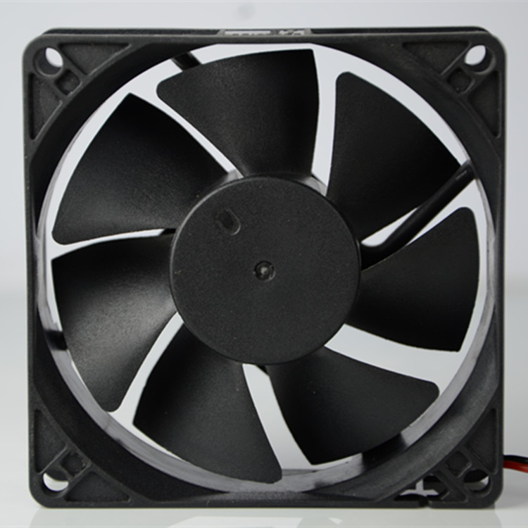 厂家供应直流 8025pbt黑色含油散热风扇 灭蚊灯风扇 加湿器风扇