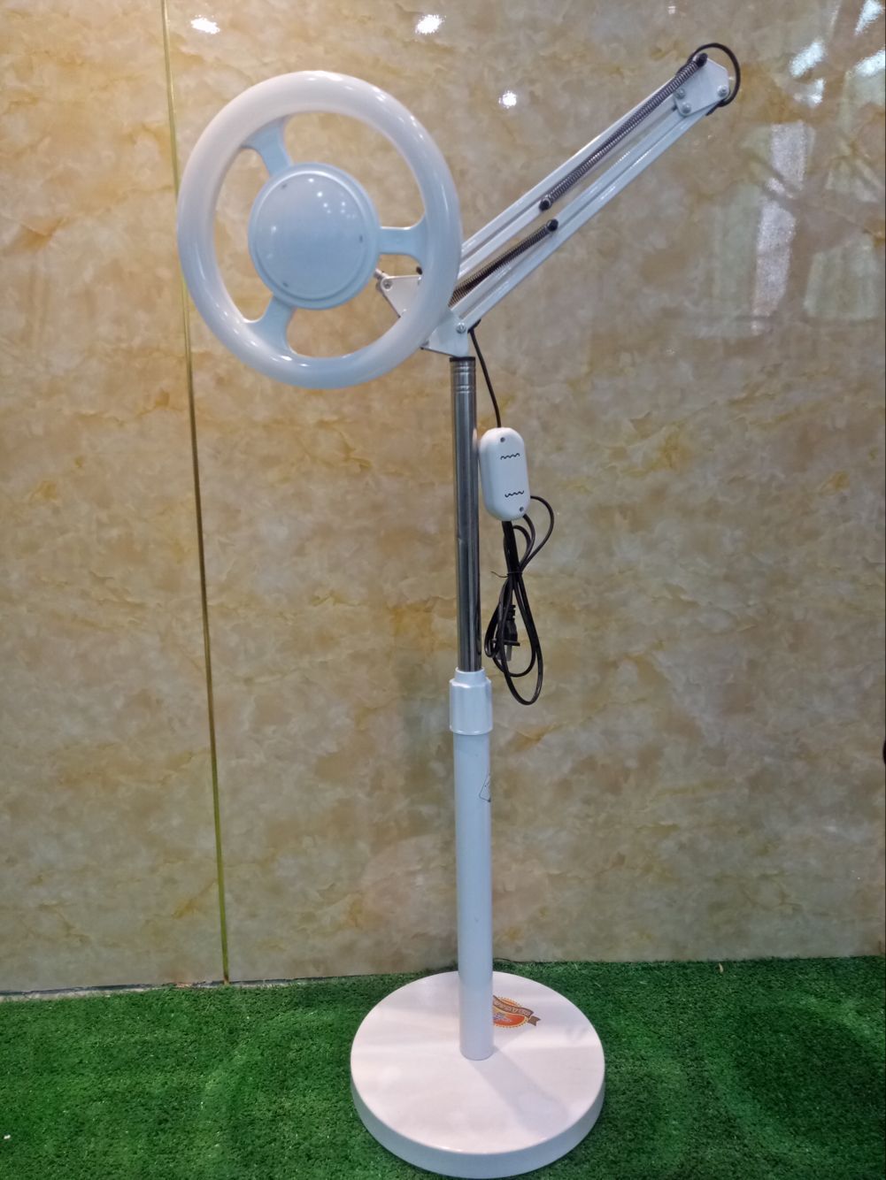 厂家直销新款led冷光灯24w 放大镜 美容院家用无影灯