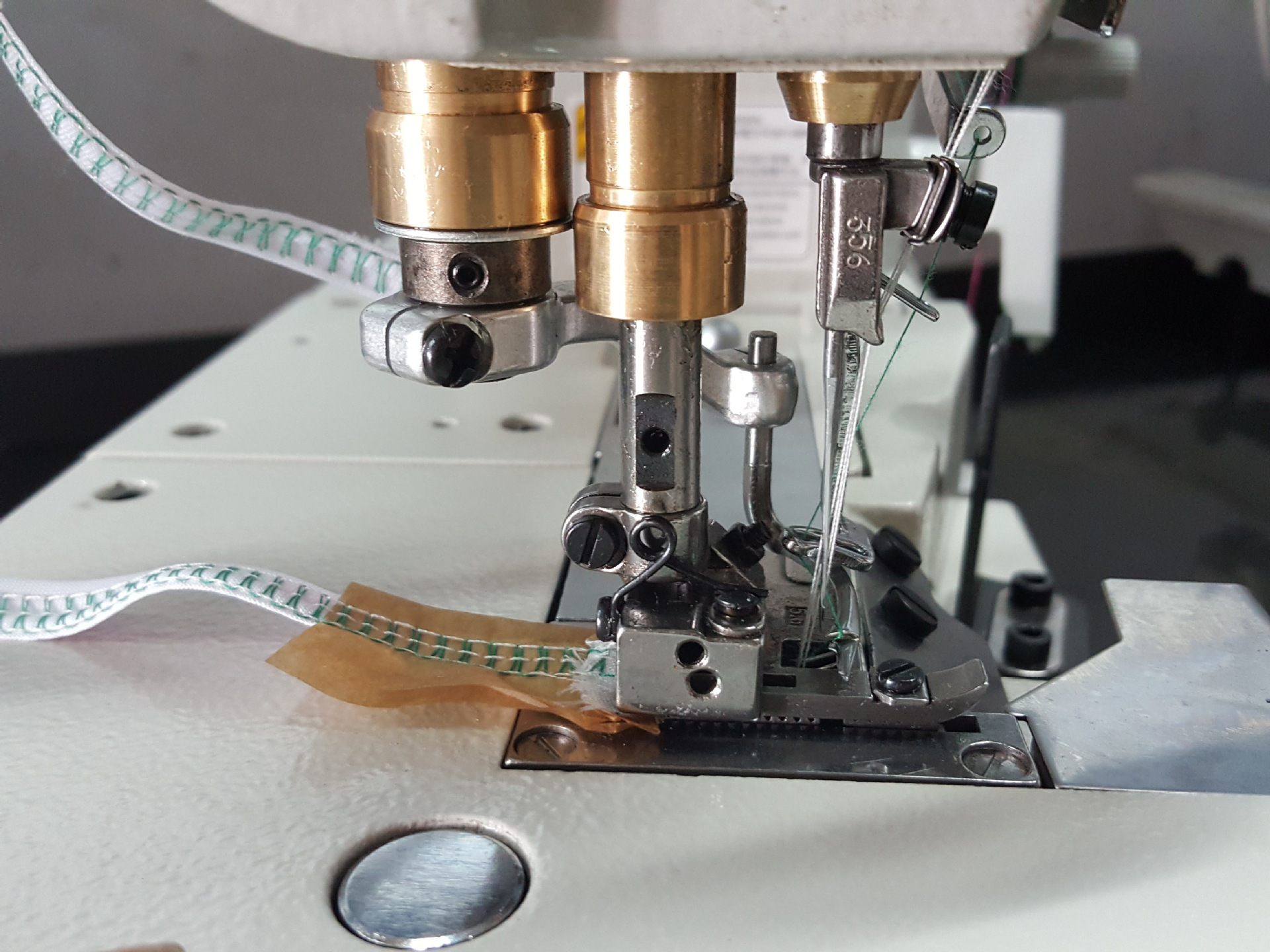 绷缝机500 大方头电脑直驱坎车 三针五线冚车 绷缝车 缝纫设备