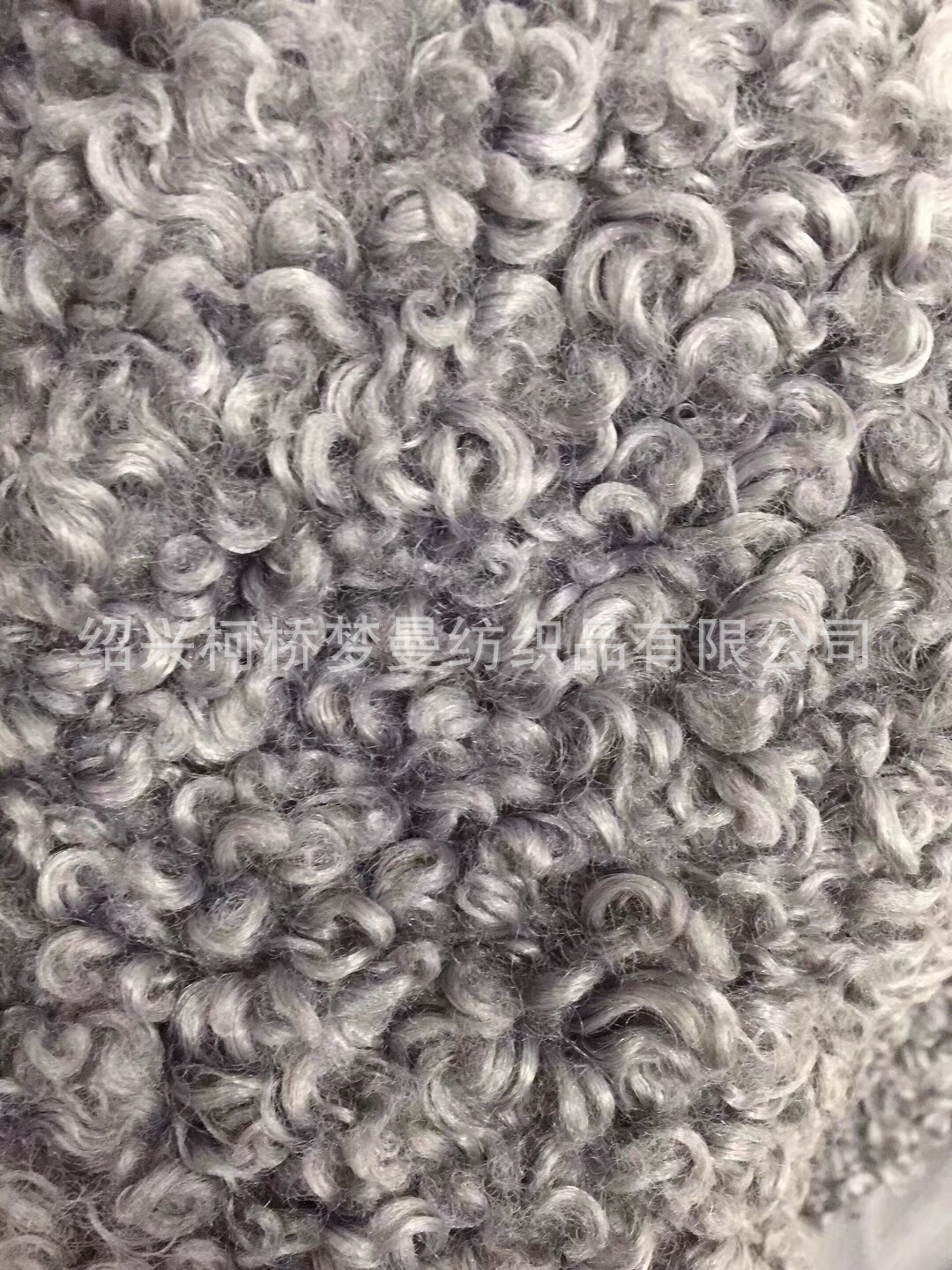 新品经编仿羊毛卷大羊卷毛圈布颗粒羊绒高档时尚女装面料