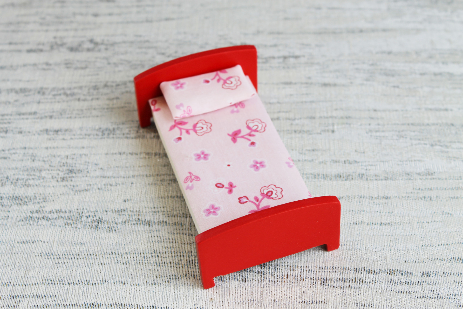 木质迷你小床 拍摄道具 拍照道具 娃娃配件 木质迷你床