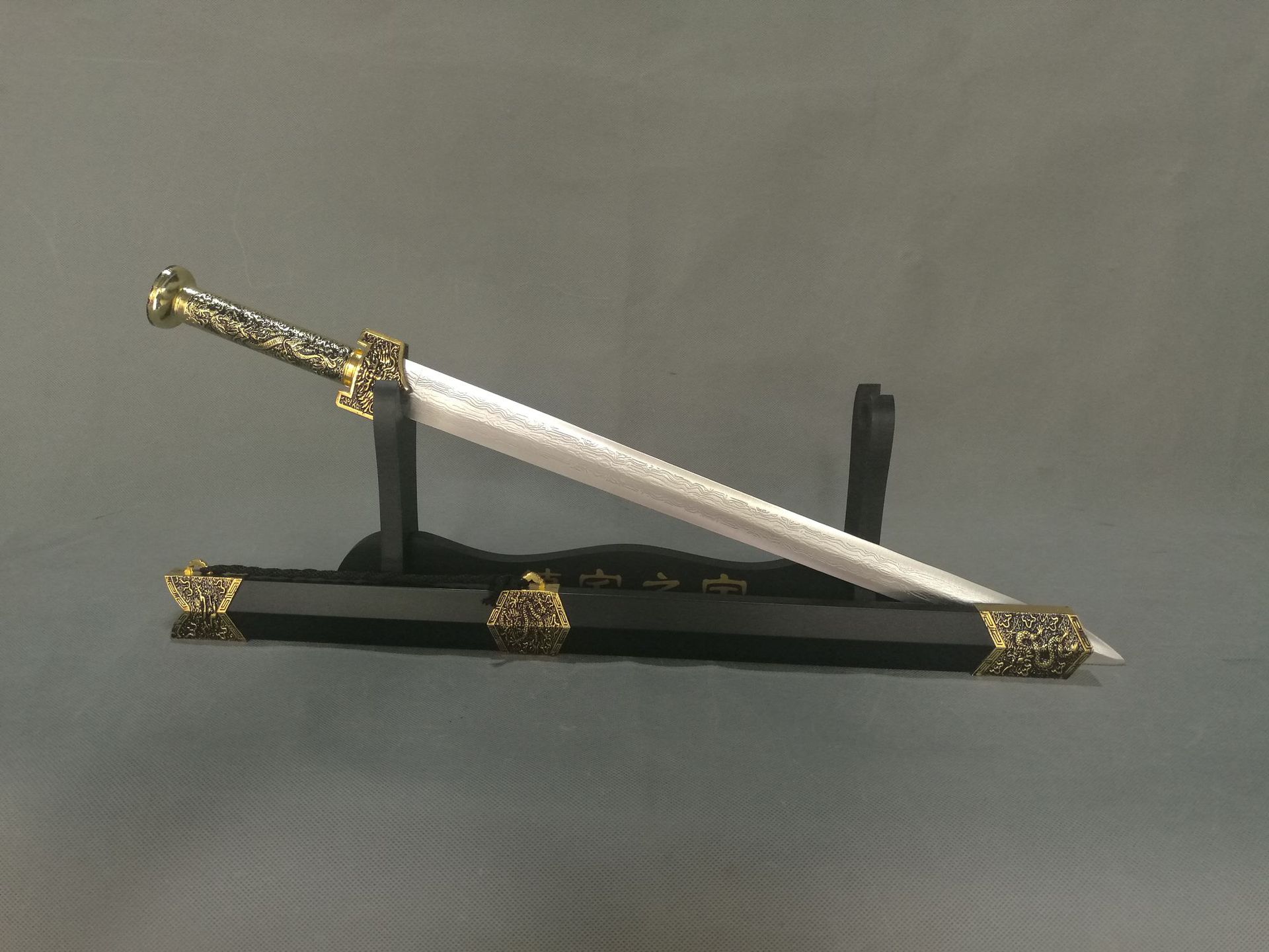 龙泉宝剑 小号龙头汉剑 hk-2724 不锈钢 压花抛光影视特价 未开刃