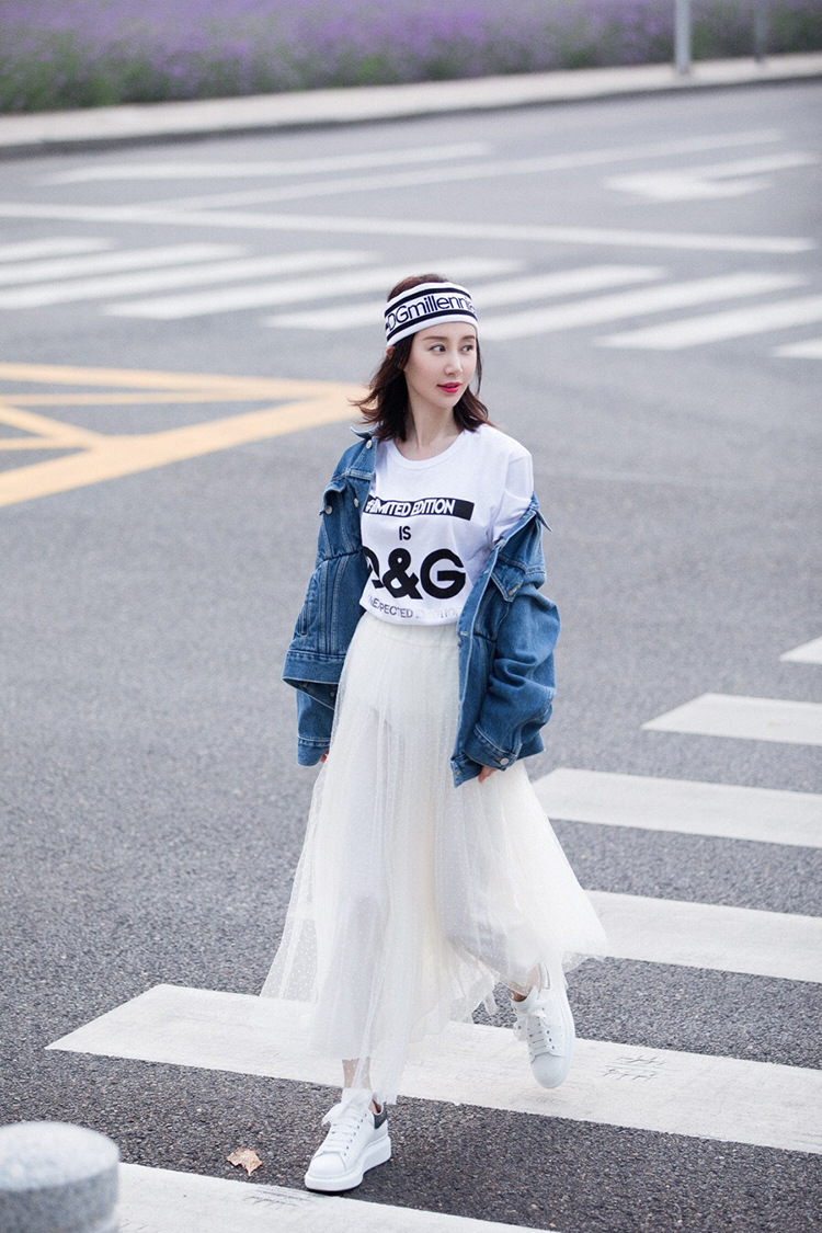 焕新季,日常小白鞋穿搭示范唤醒你的春天!