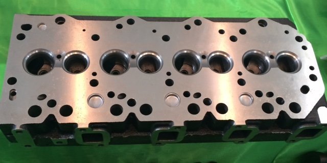 气缸盖mazdattiantfголовкагбц