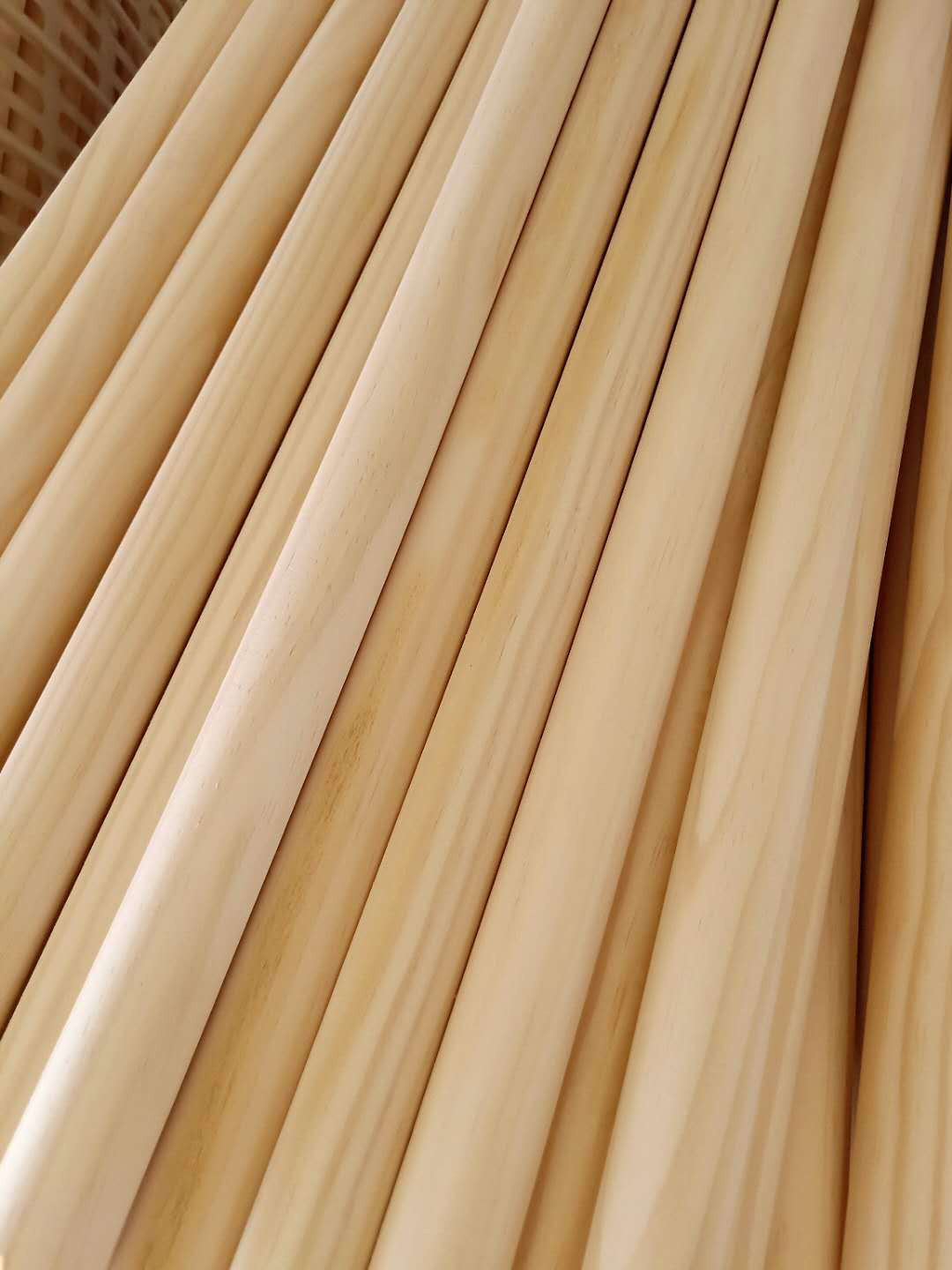 厂家直销松木木条 松木片松木条细木条 松木木棒 可定制 量大从优