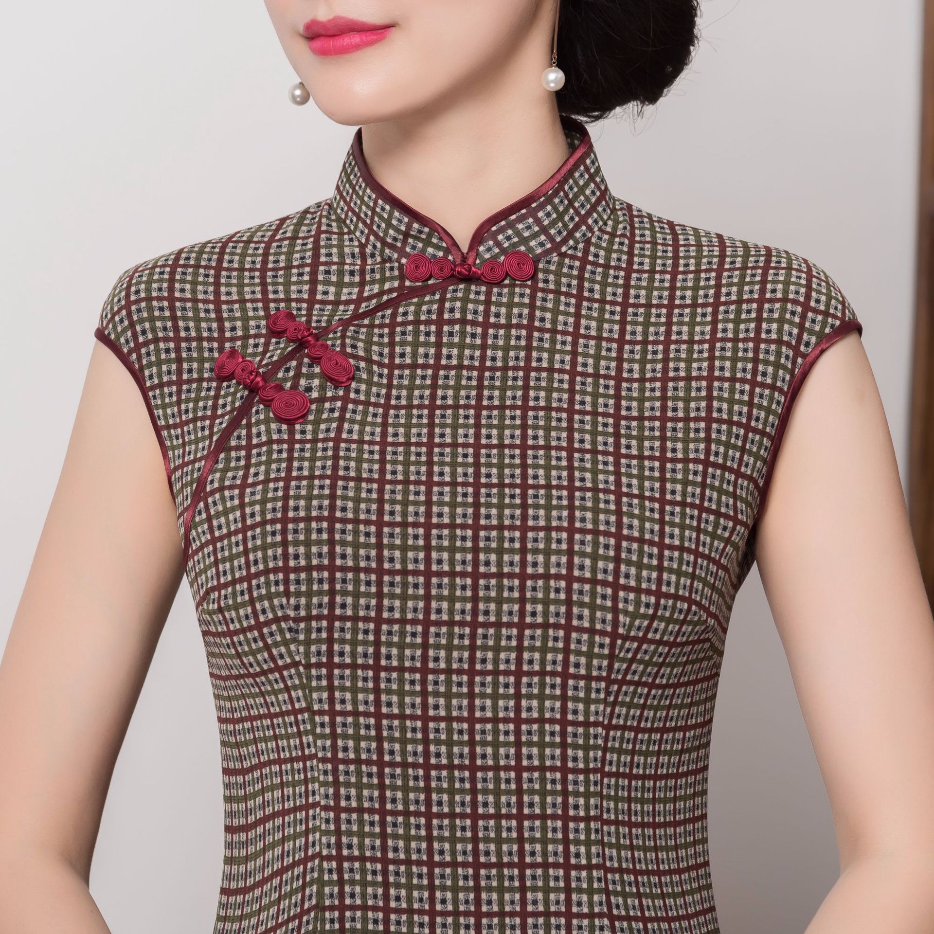 新款旗袍中长款无袖立领连衣裙旗袍优雅修身高端走秀日常盘扣开叉