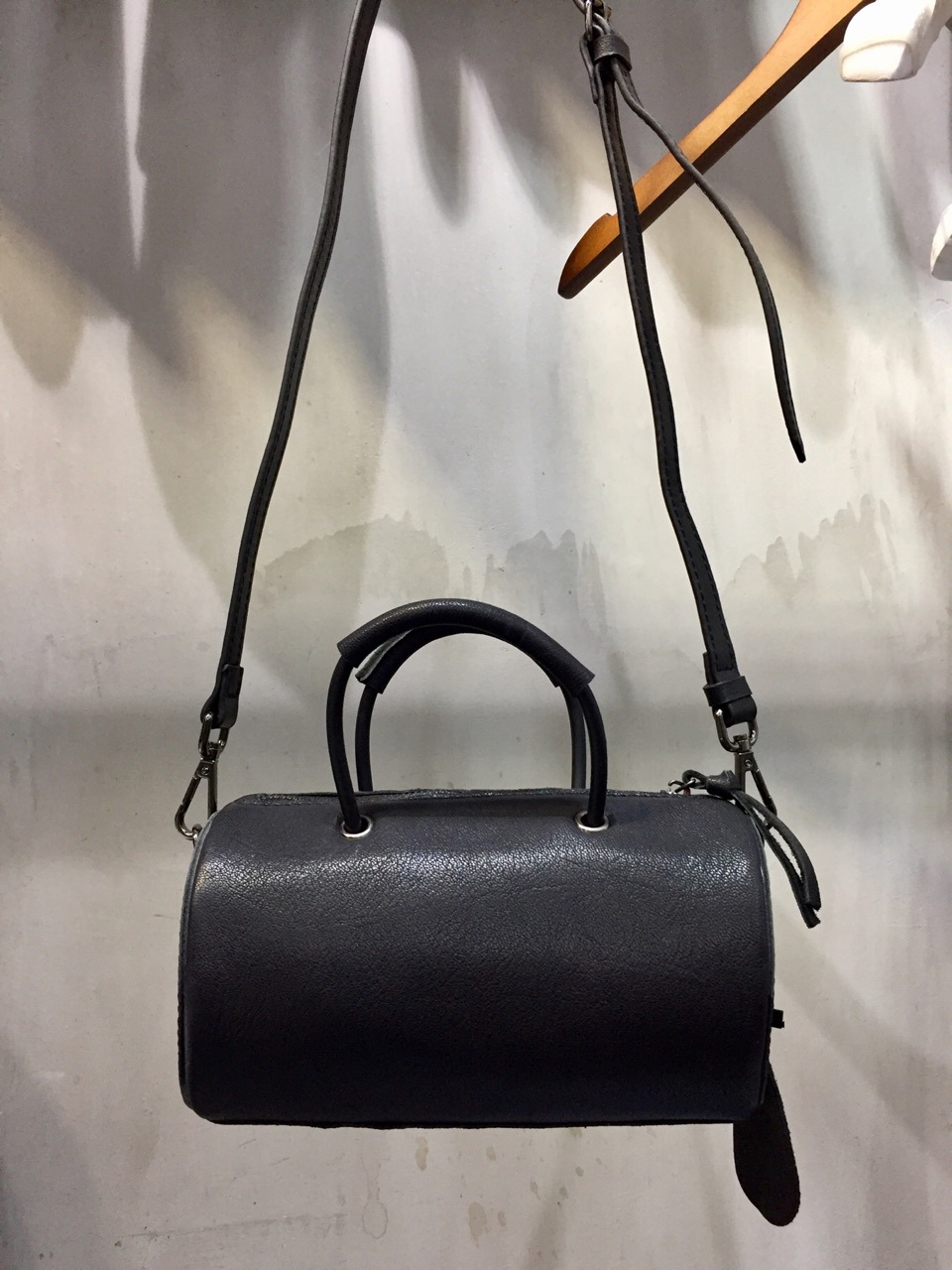 复古手工圆桶包衣服配饰进口植鞣羊皮真皮手提包女式单肩包