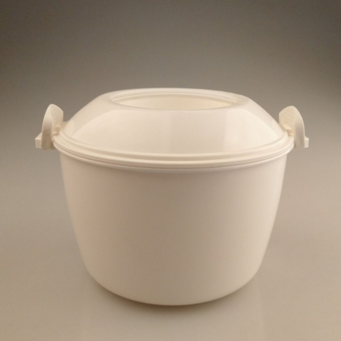 厂家直销塑料微波炉蒸饭锅促销礼品 微波炉专用饭煲蒸锅赠品批发