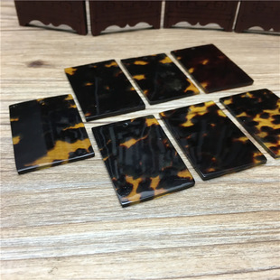 厂家直销玳瑁色无事牌雕刻牌冒冒素牌吊坠坠子批发