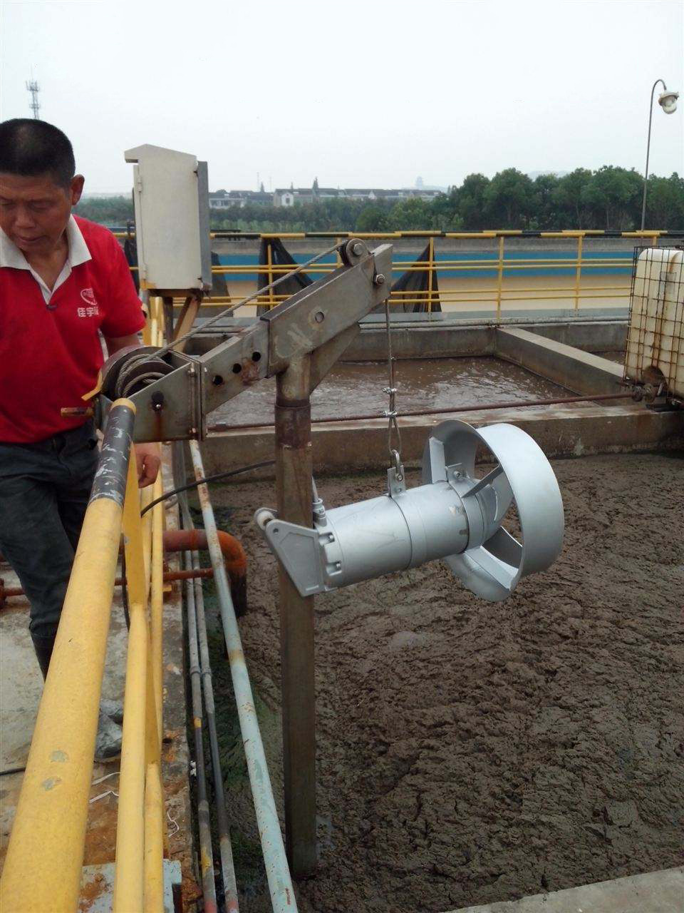 潜水搅拌机安装案例图