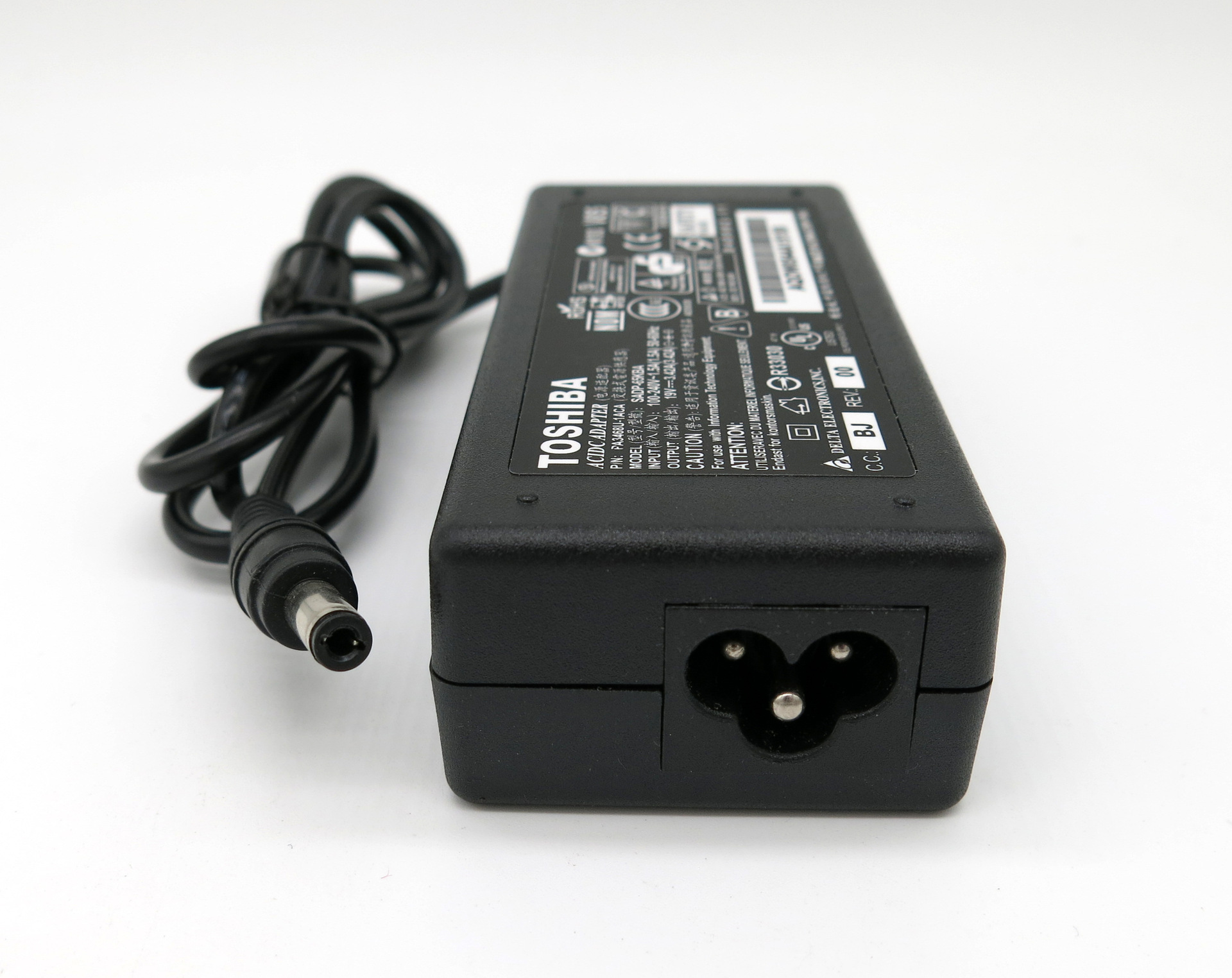 厂家 适用东芝笔记本电源适配器19v3.95a toshiba电脑充电器75w