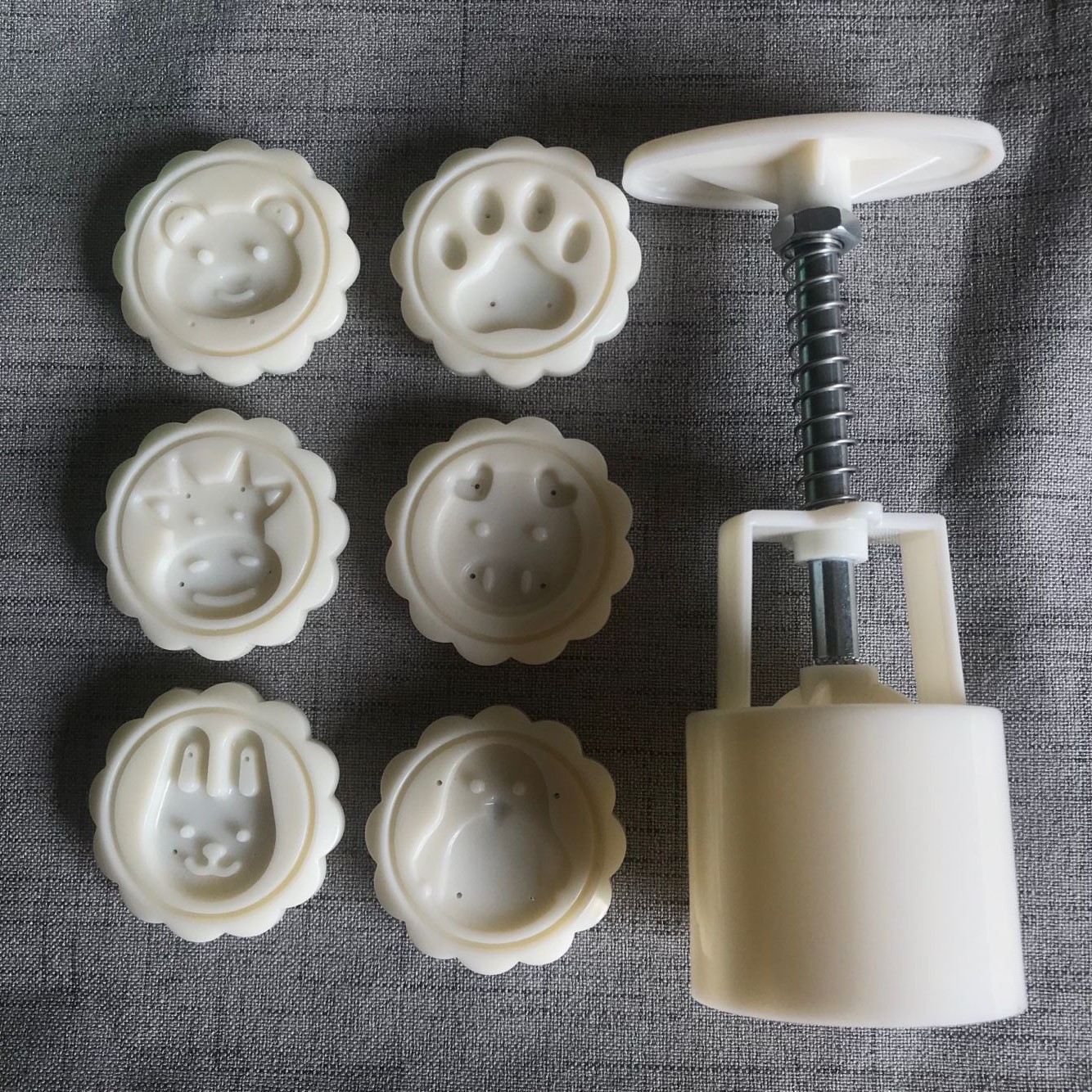 烘焙diy冰皮月饼模具 圆形50g白色 6花片 手压按压式(动物)