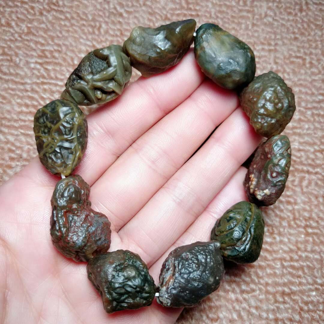 厂价特惠新疆阿拉善玛瑙筋脉石手链 时尚精品原石筋脉石手串