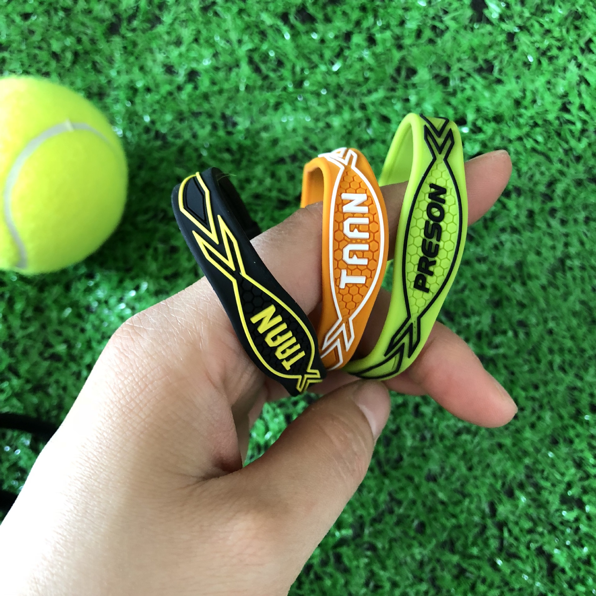 清仓网球羽毛球时尚男女健身运动手环 跑步手环篮球腕带硅胶