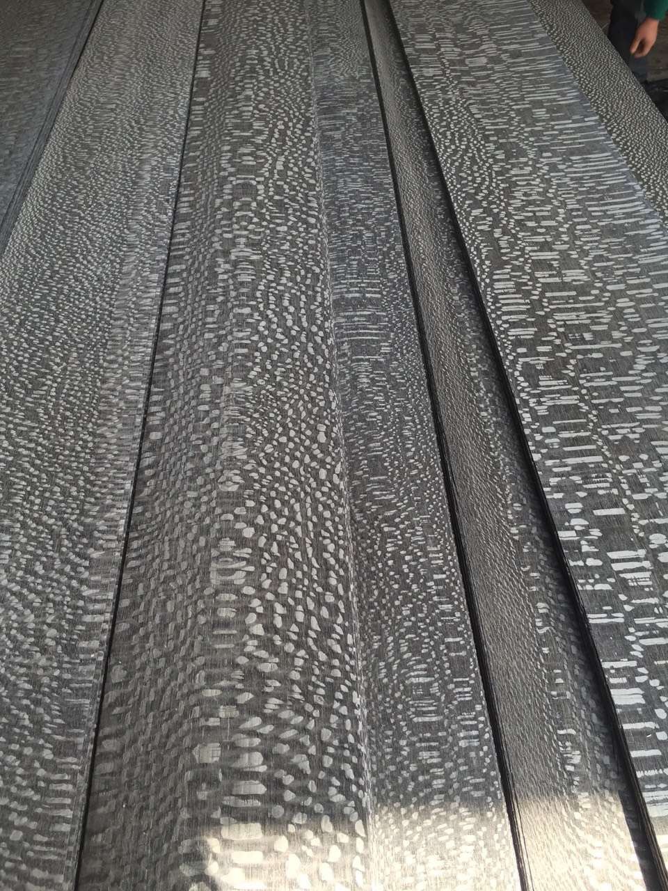 批发珍珠木皮可染色 酒店别墅装修饰面 家具橱柜墙身板贴面木皮