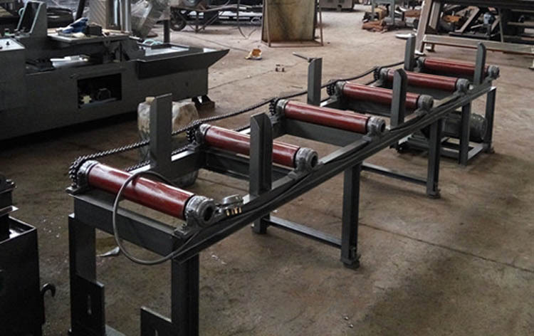 锯床送料架金属锯床托料架锯床厂家制作现货供应带锯床电动送料架