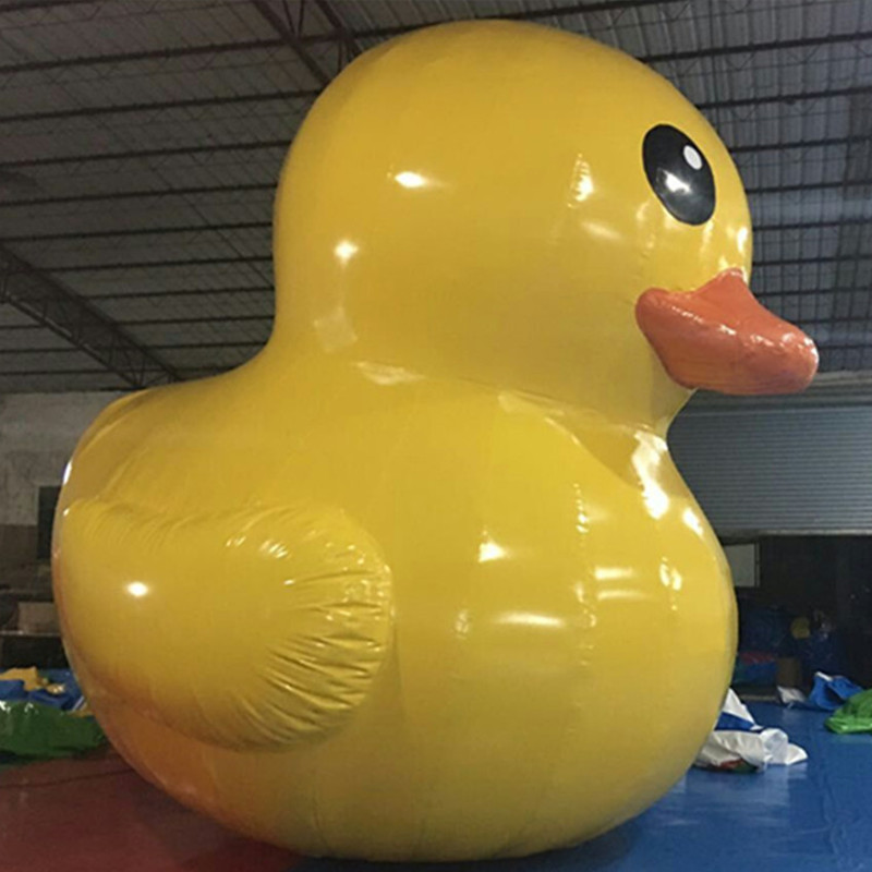 充气模型-厂家直销充气大黄鸭水上充气游艺设施可来图定做充气卡通