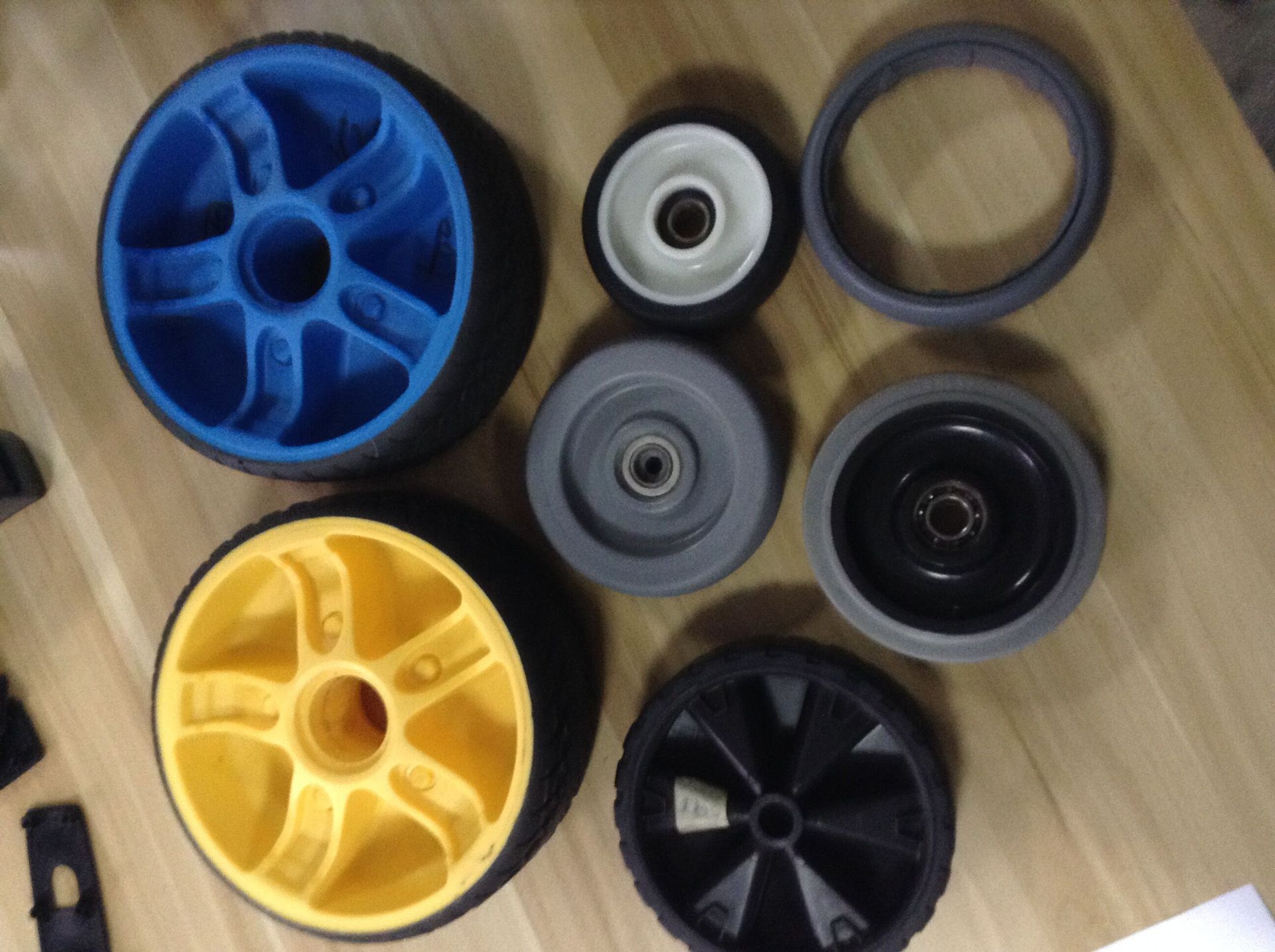 厂家直销tpe/张家港/ml 抗静电脚轮 导电tpe 新产品推销