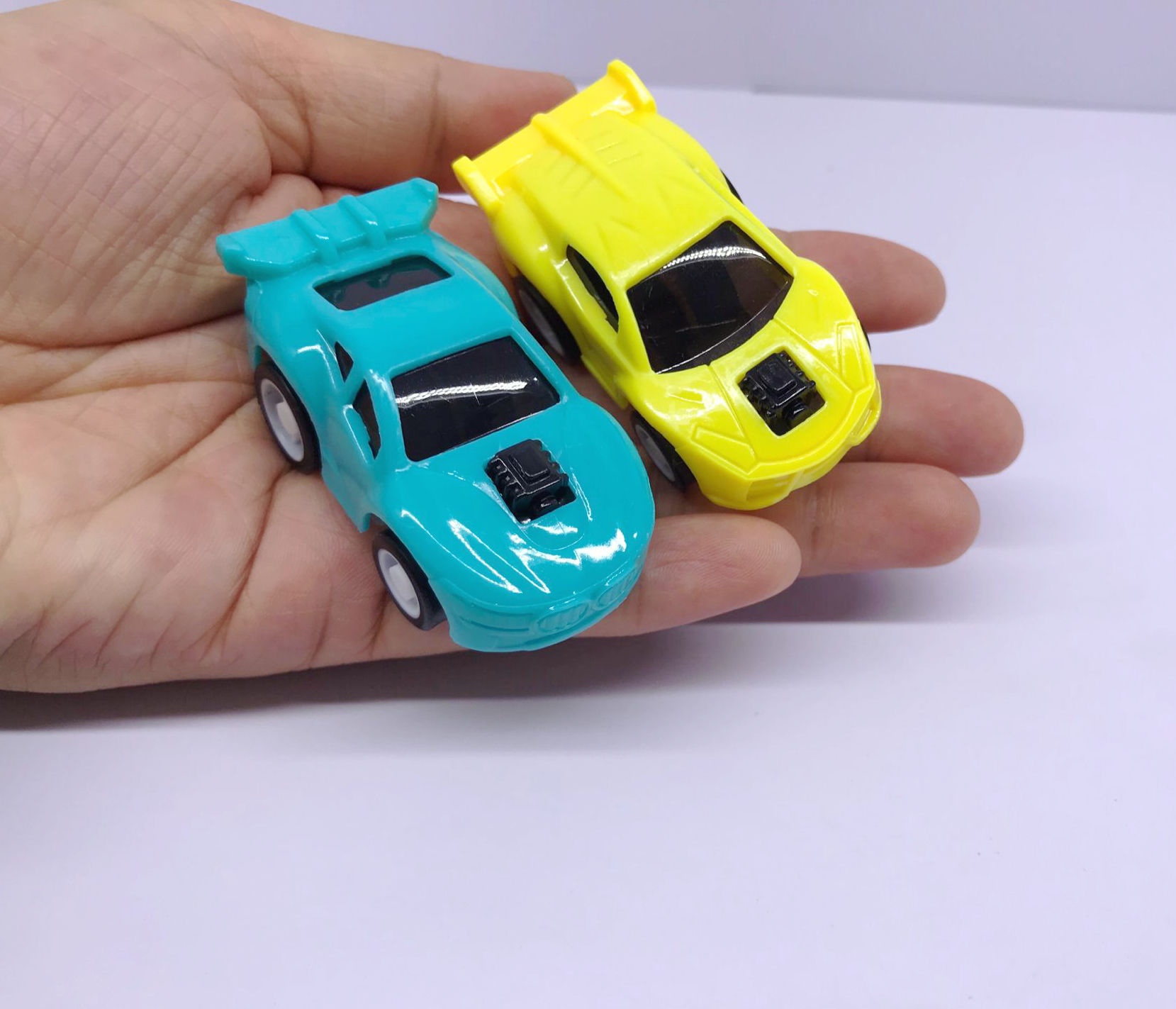 惯性回力车 迷你小汽车玩具 塑料回力车 儿童玩具车礼品