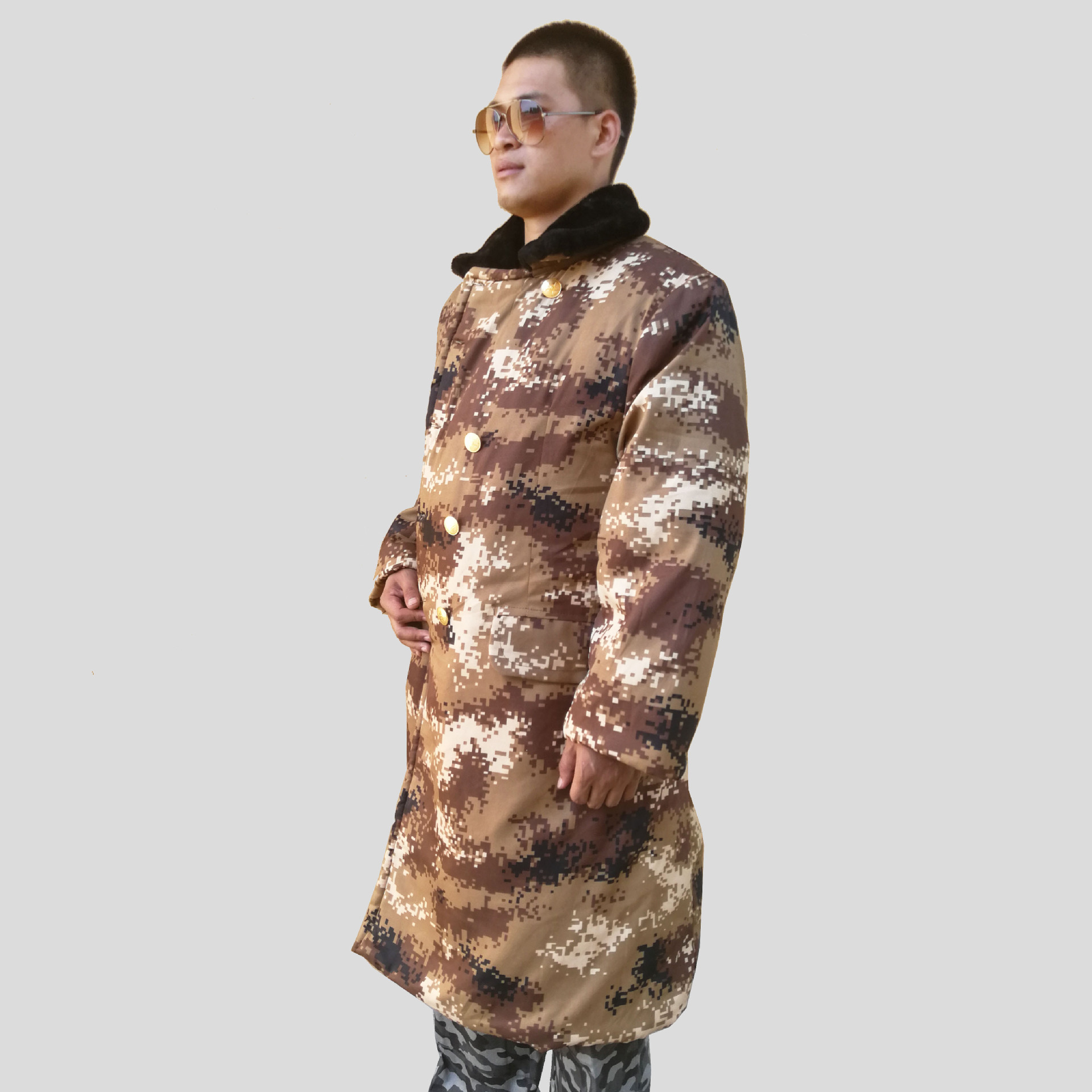 荒漠迷彩大衣加长城市迷彩大衣劳保棉大衣防寒加厚迷彩棉衣宏达鹿