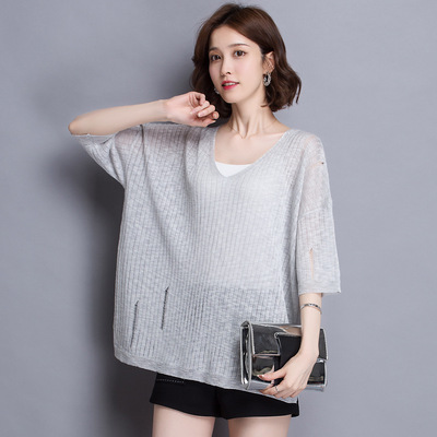 2018欧美夏装大码v字领薄款宽松针织蝙蝠衫纯色破洞镂空冰麻t恤女